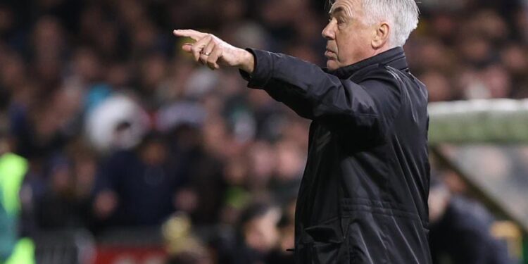 Ancelotti: “Esto no es fútbol, era imposible jugar”