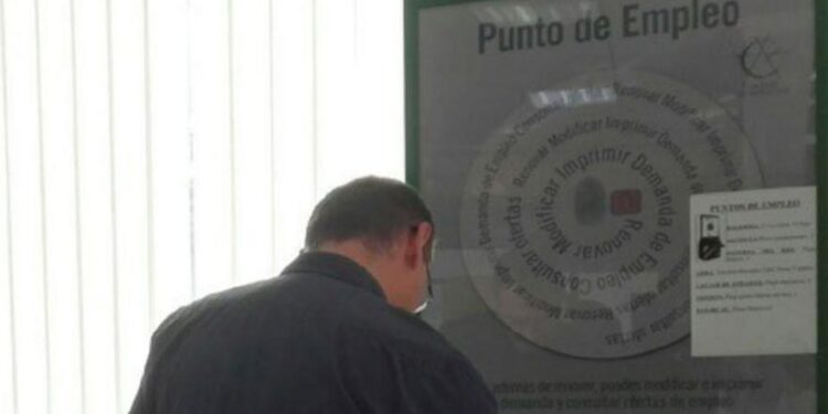 Andalucía se mantuvo en 2021 entre las regiones menos competitivas de España