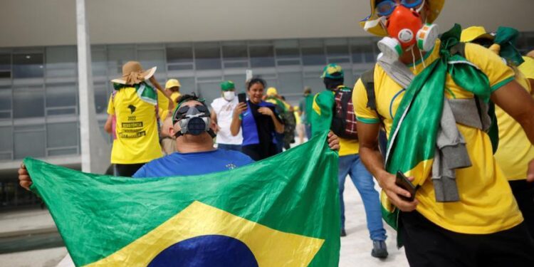 Brasil vive su particular asalto al Capitolio