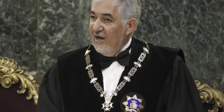 Un discurso ‘de Estado’, un enfado y acusaciones de usar el rodillo estrenan el mandato de Conde-Pumpido
