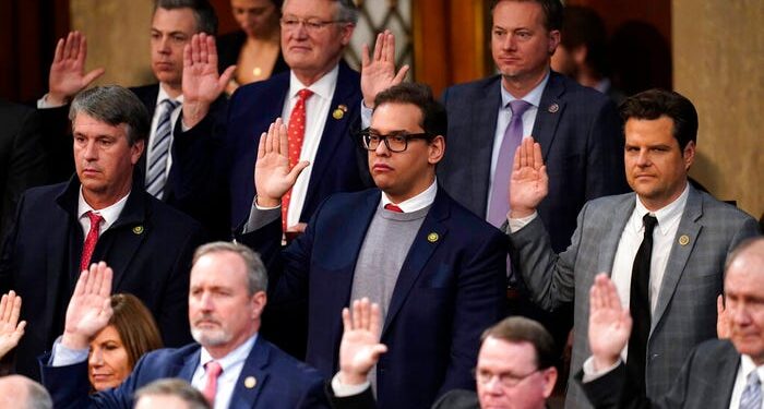 Matt Gaetz dice que el asediado representante republicano George Santos no debería ser 'sujeto a rechazo' antes de su proceso de ética: 'Se merece la oportunidad de al menos presentar su caso'