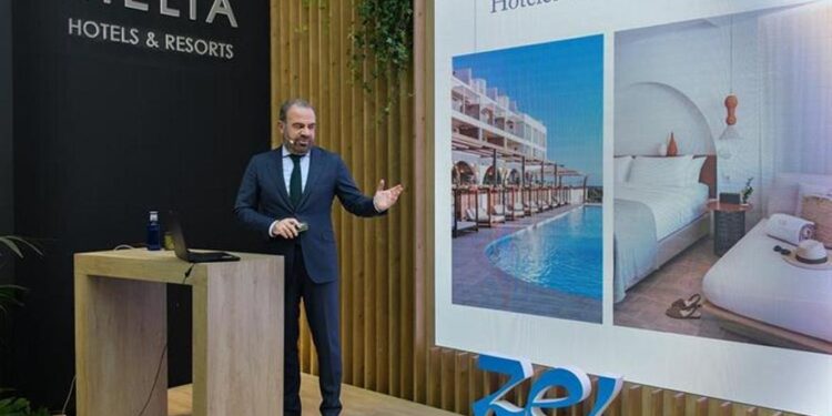 Las hoteleras se abrazan al boom del turismo para relanzar su expansión