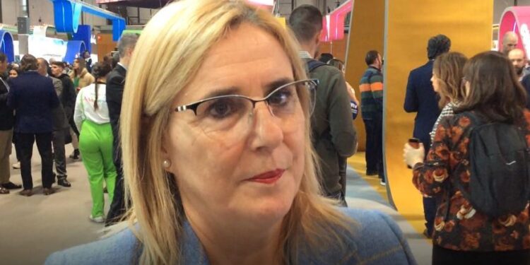 Ana Mula destaca la oferta turística que Fuengirola presenta en Fitur 2023