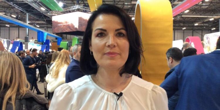 Soraya García Mesa destaca la oferta turística que Benaoján presenta en Fitur 2023