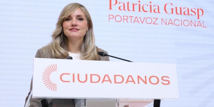 Guasp compara a Sánchez y Feijóo con Pimpinela por «echarse la culpa»