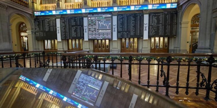 IAG, Banco Sabadell y Melià se coronan como los mejores valores de enero