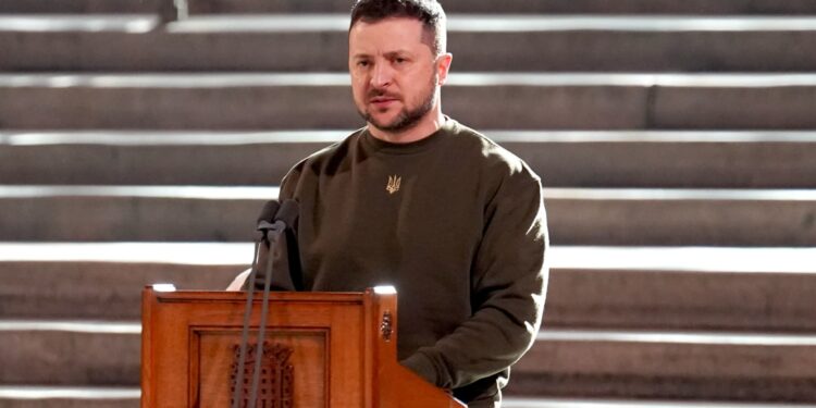 Zelenskyy en misión europea de ayuda, aviones de combate;  Las fuerzas rusas se acercan a Bakhmut