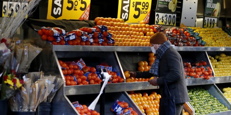 La inflación de EE. UU. es probablemente «mucho más rígida» y podría durar una década, dice Bill Smead