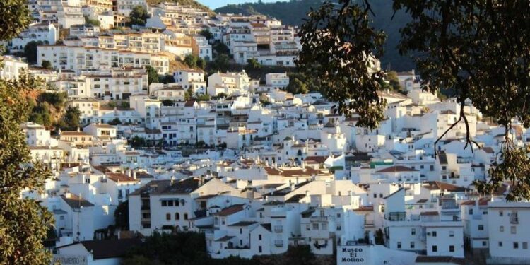Ojén supera los 5.000 habitantes por primera vez en su historia