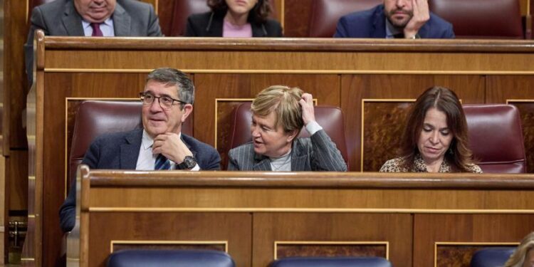 El PSOE se queda otra vez solo en una votación del Sáhara