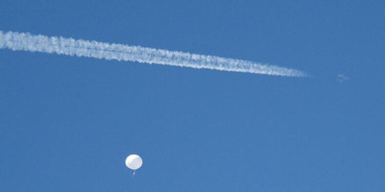 EEUU analiza los sensores del globo chino sospechoso y sugiere que los otros tres aparatos derribados son inocuos
