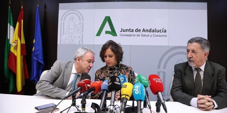 La Junta de Andalucía no rectificará su polémica orden de precios para la sanidad privada