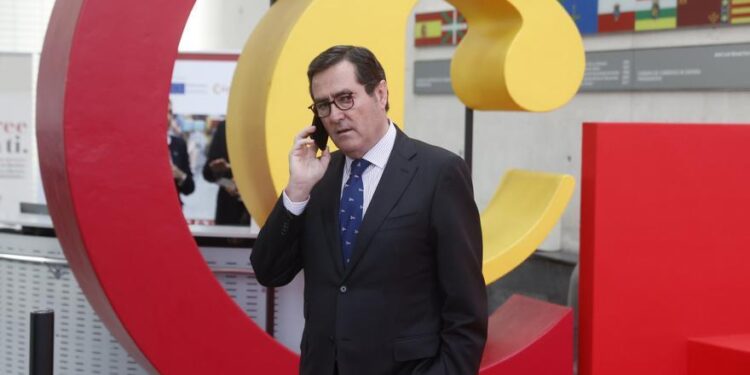 Garamendi, sobre las críticas por su sueldo: «Esto es como cuando hay una violación y dicen que la chica iba en minifalda»