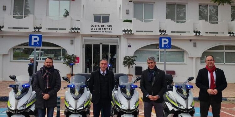 La Mancomunidad Occidental entrega cuatro motos para la Policía Local de Benalmádena