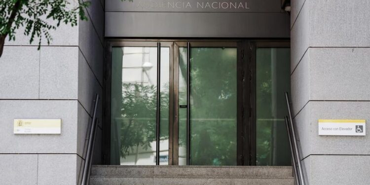 AEB y CECA interponen sendos recursos contra el impuesto temporal a la banca