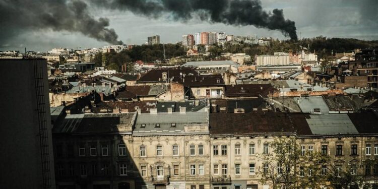 Guerra Ucrania – Rusia: últimas noticias en directo | Rusia ataca varias regiones ucranianas y golpea infraestructuras en Leópolis