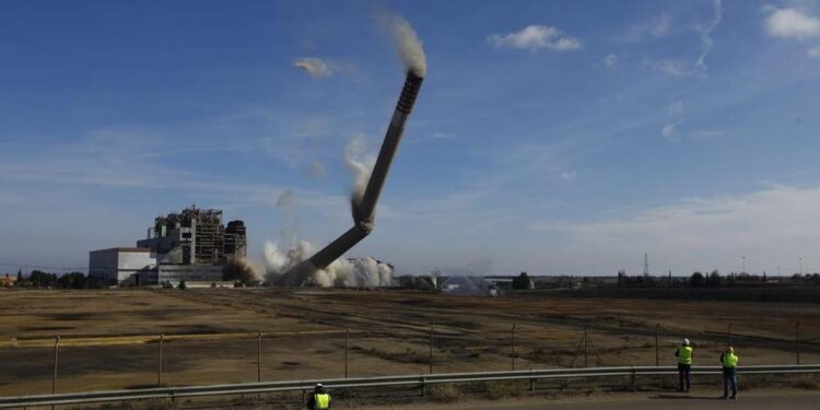 Adiós a la chimenea de la térmica, jaque mate al carbón en Andorra