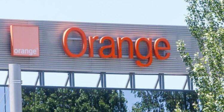 Orange acelera sus ventas en España antes de la fusión con MásMóvil