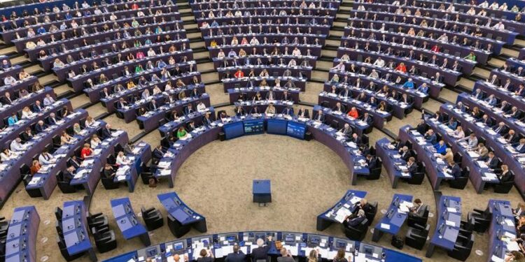 La misión de la Eurocámara sobre Pegasus desembarcará en Madrid en dos semanas