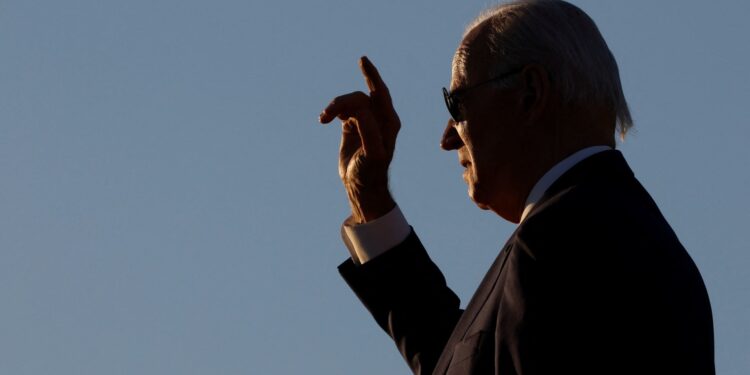 Biden habla con gobernador de California sobre Silicon Valley Bank: Casa Blanca